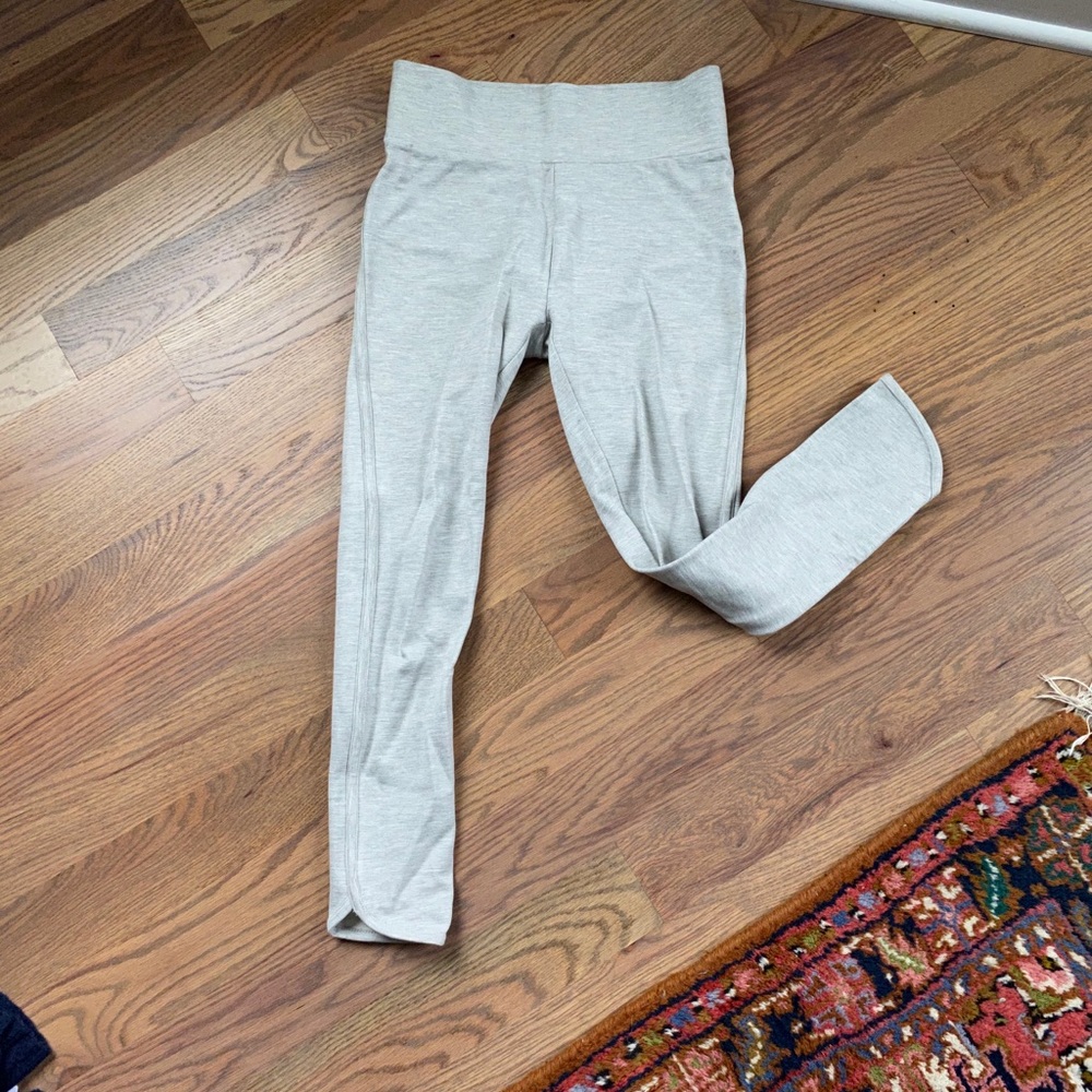 NWOT Lou and grey leggings